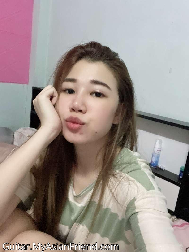 Guitar's personal blog photo 1 added Monday the 27th of October 2025